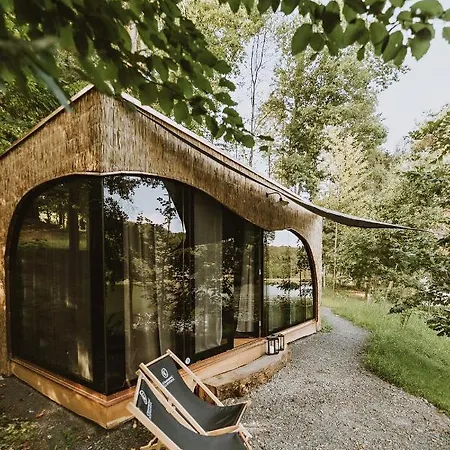 Forest Camping Resort Blagus 홀리데이파크 *